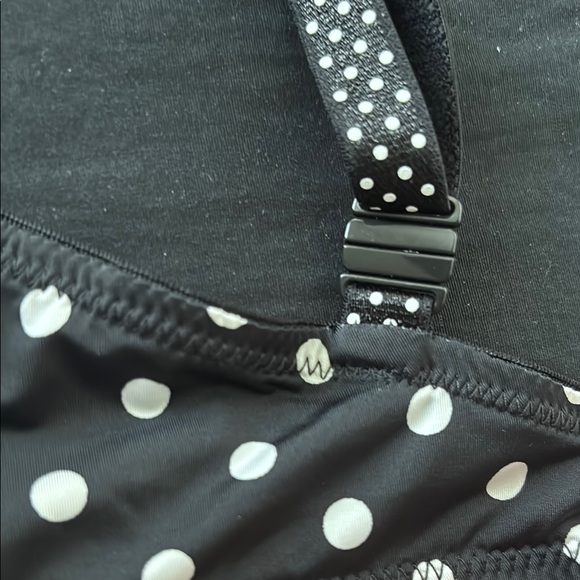 Victoria’s Secret NWT Polka Dot Black and White Bra 34D - Picture 9 of 9
